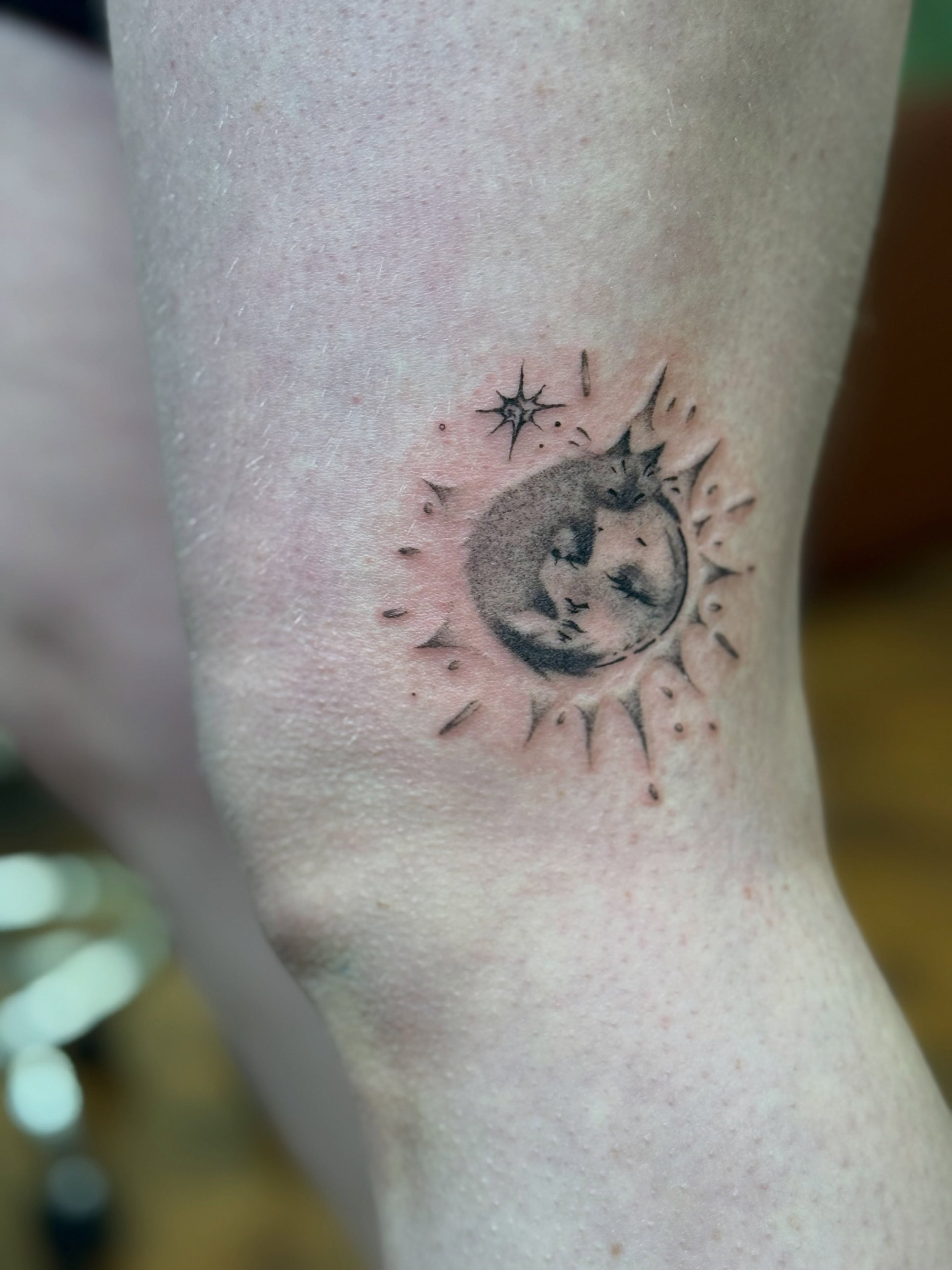 Sun cat! #finelinetattoo