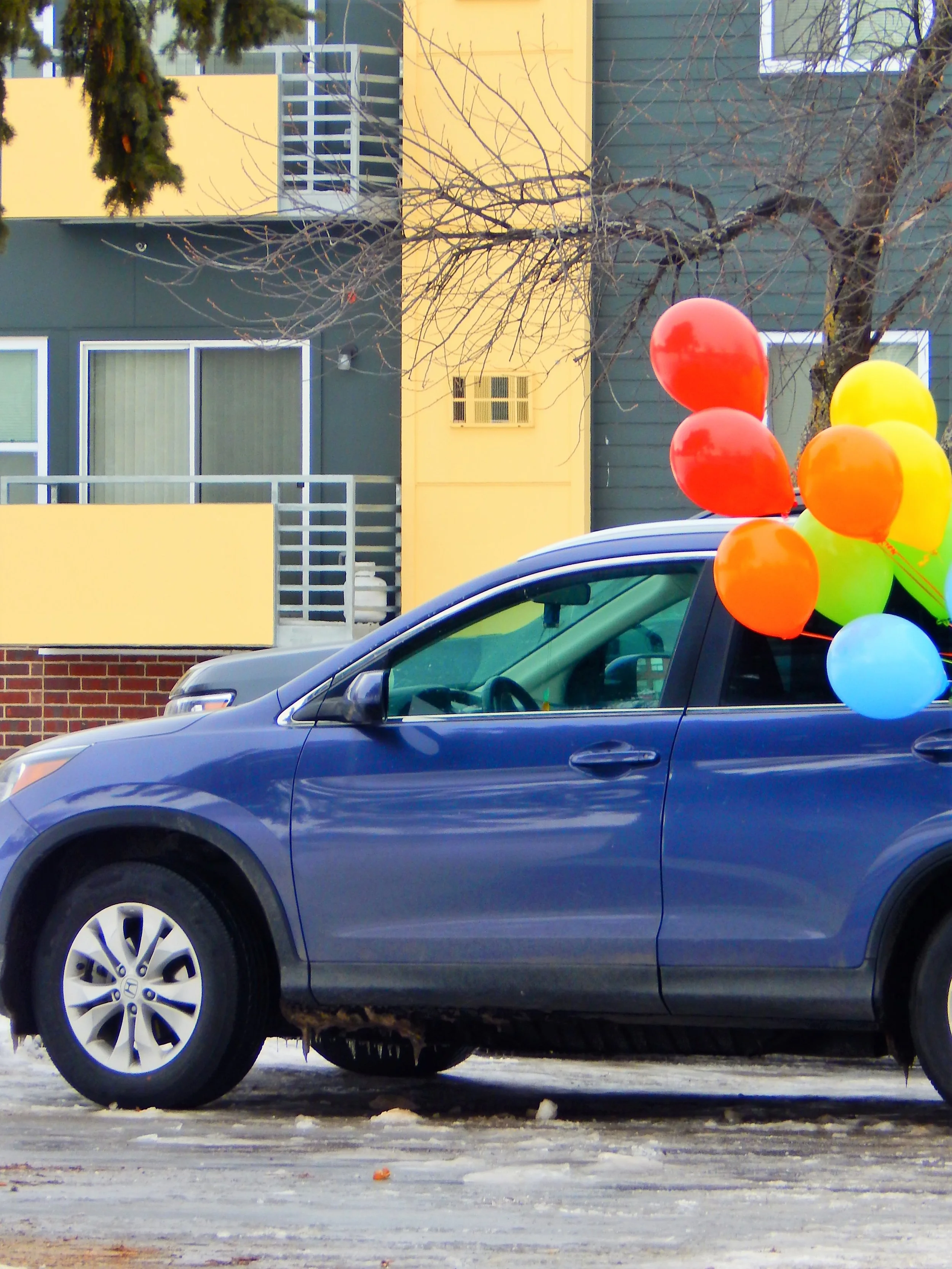 townhouseballoons.JPG