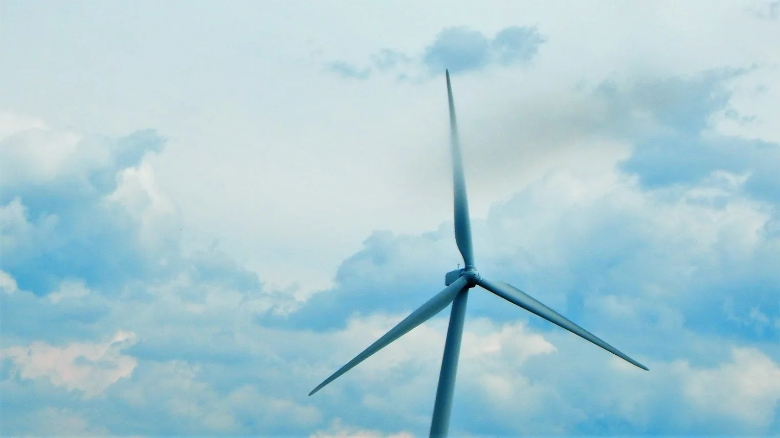 Clouded Wind