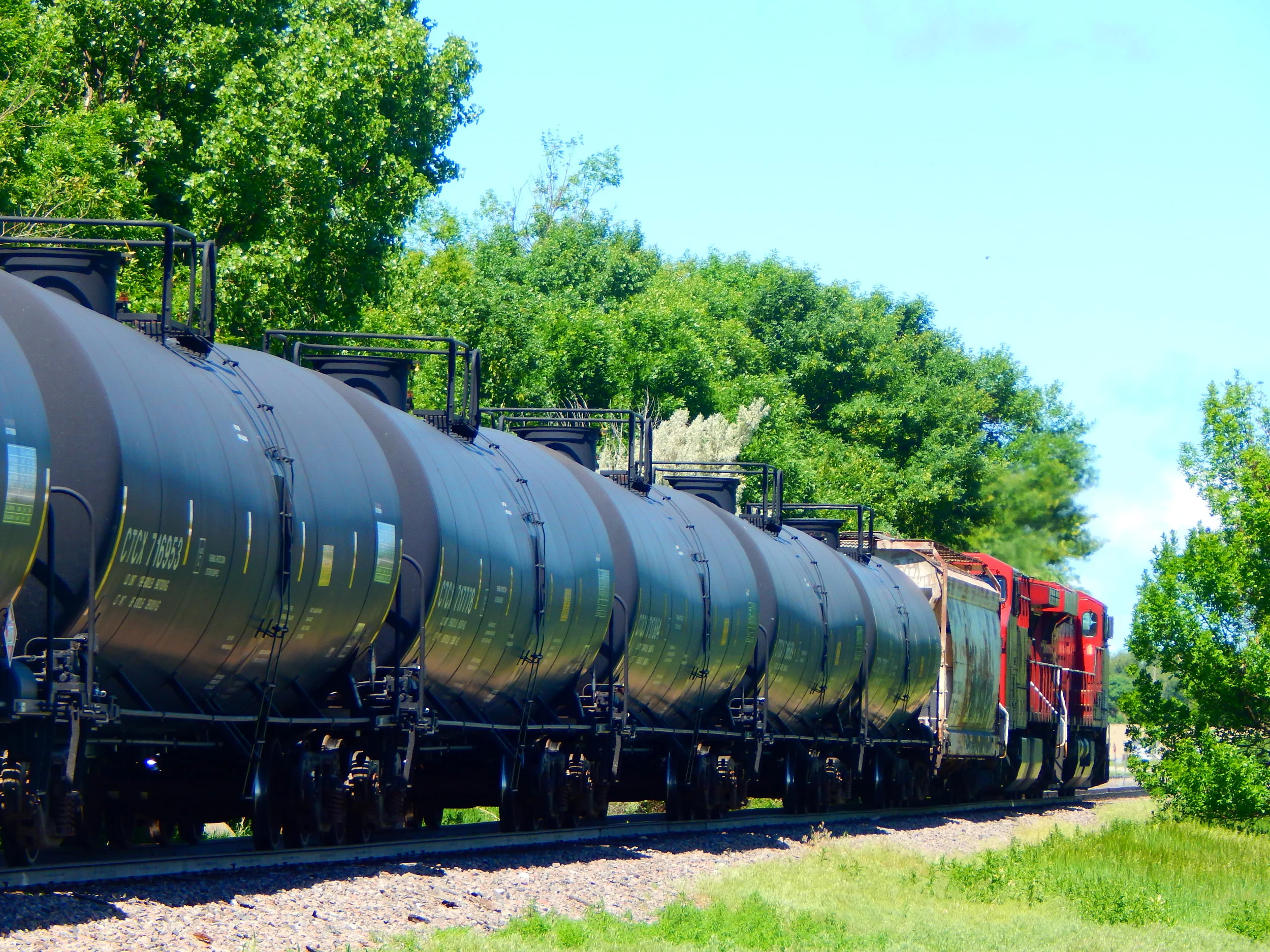East side crossing 2.JPG