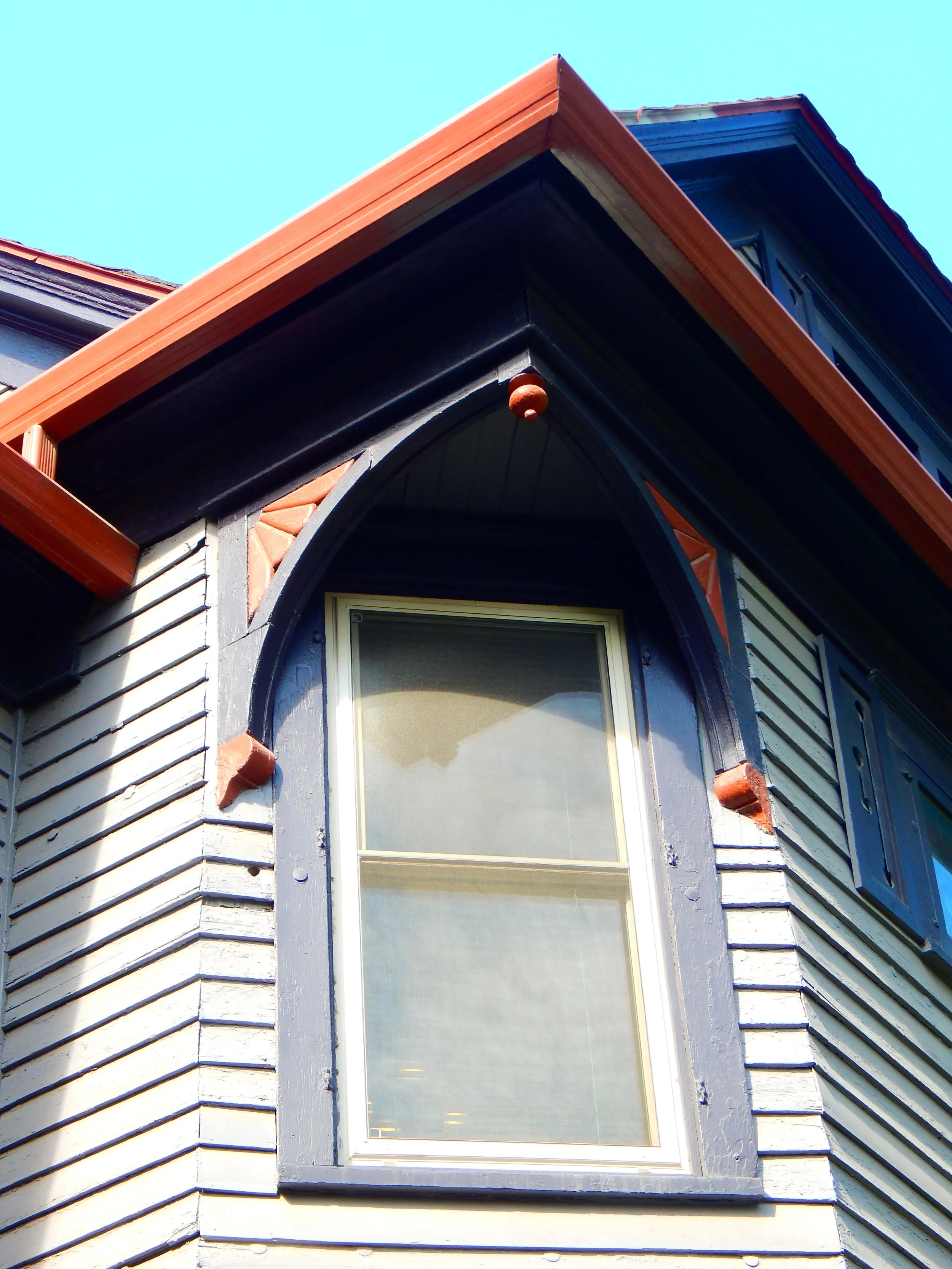322 belmont roof.JPG