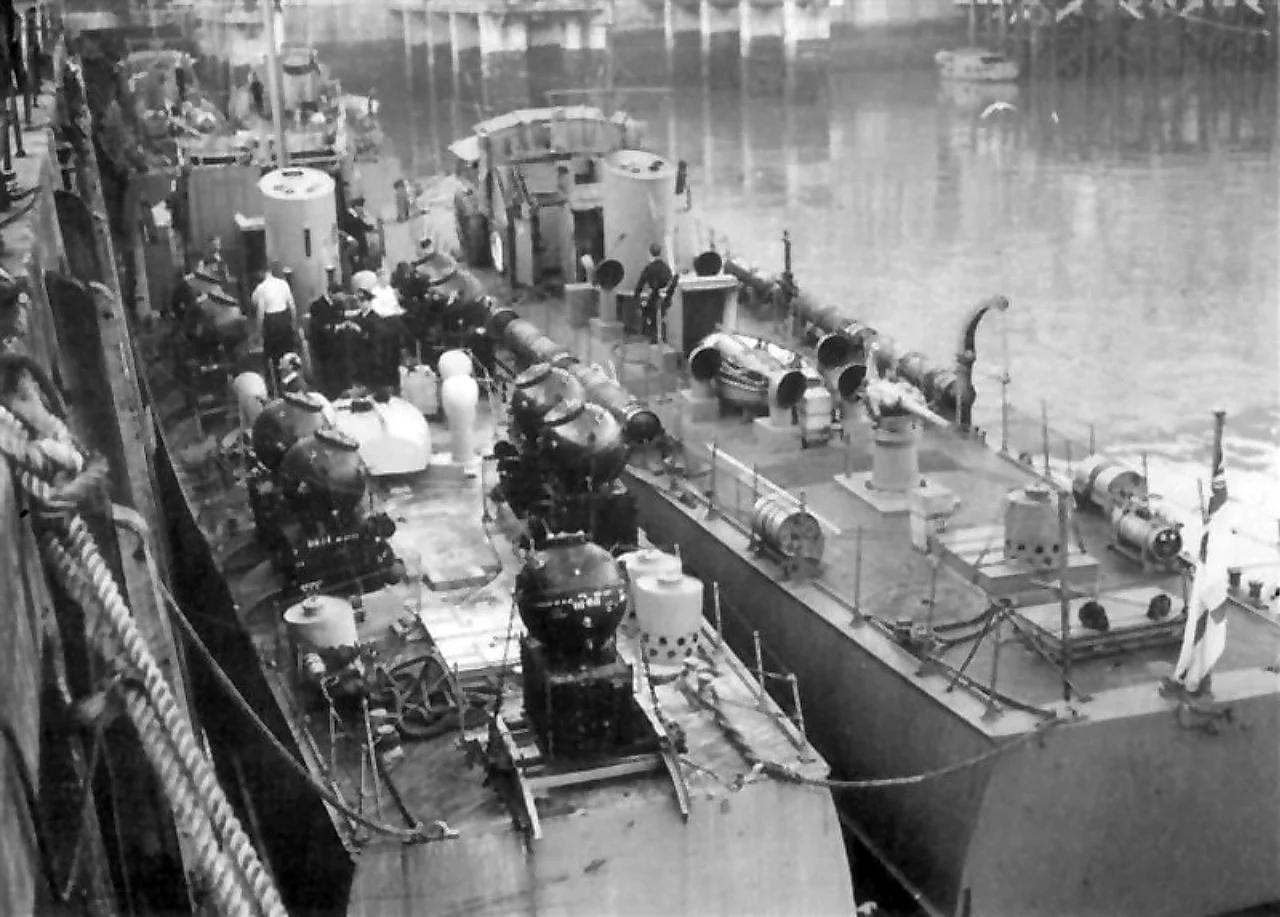 Fairmile A ML Minelayers.jpg