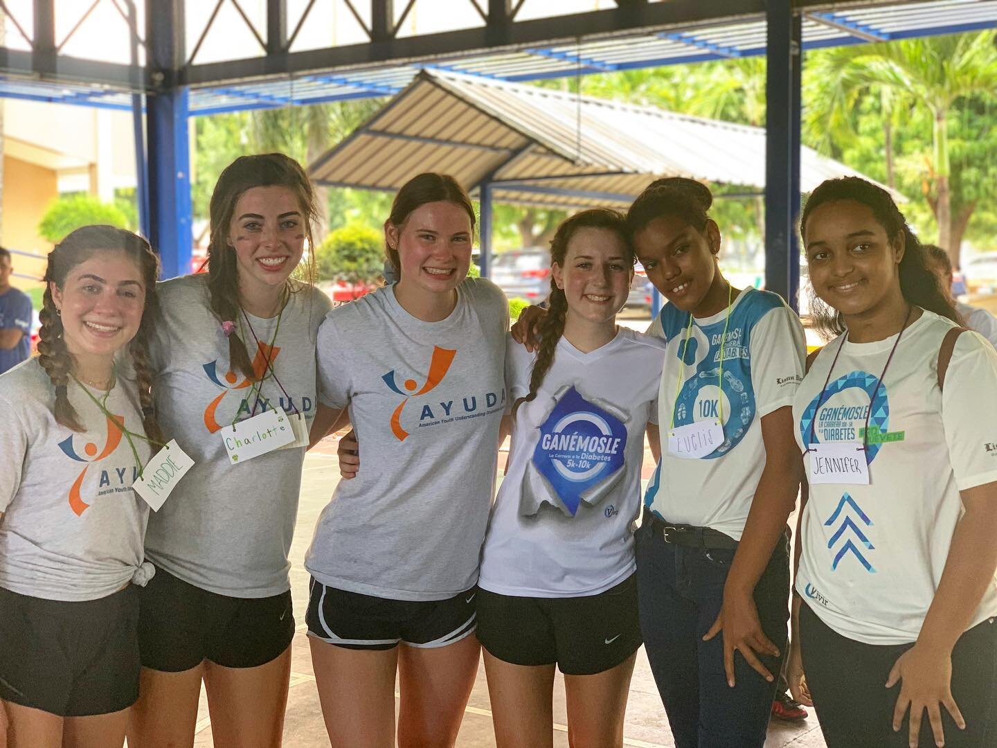 The application for AYUDA&rsquo;s 2022 Summer Volunteer Program closes THIS SATURDAY 4/9 at midnight PST. Make sure to get your applications in ASAP! 🧡💙