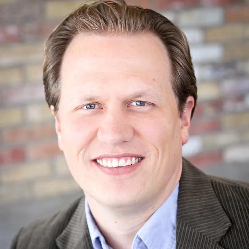 Ryan+J+Poole+headshot+web.jpg