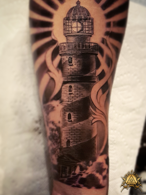 lighthouse-by-camilo-pardo.png