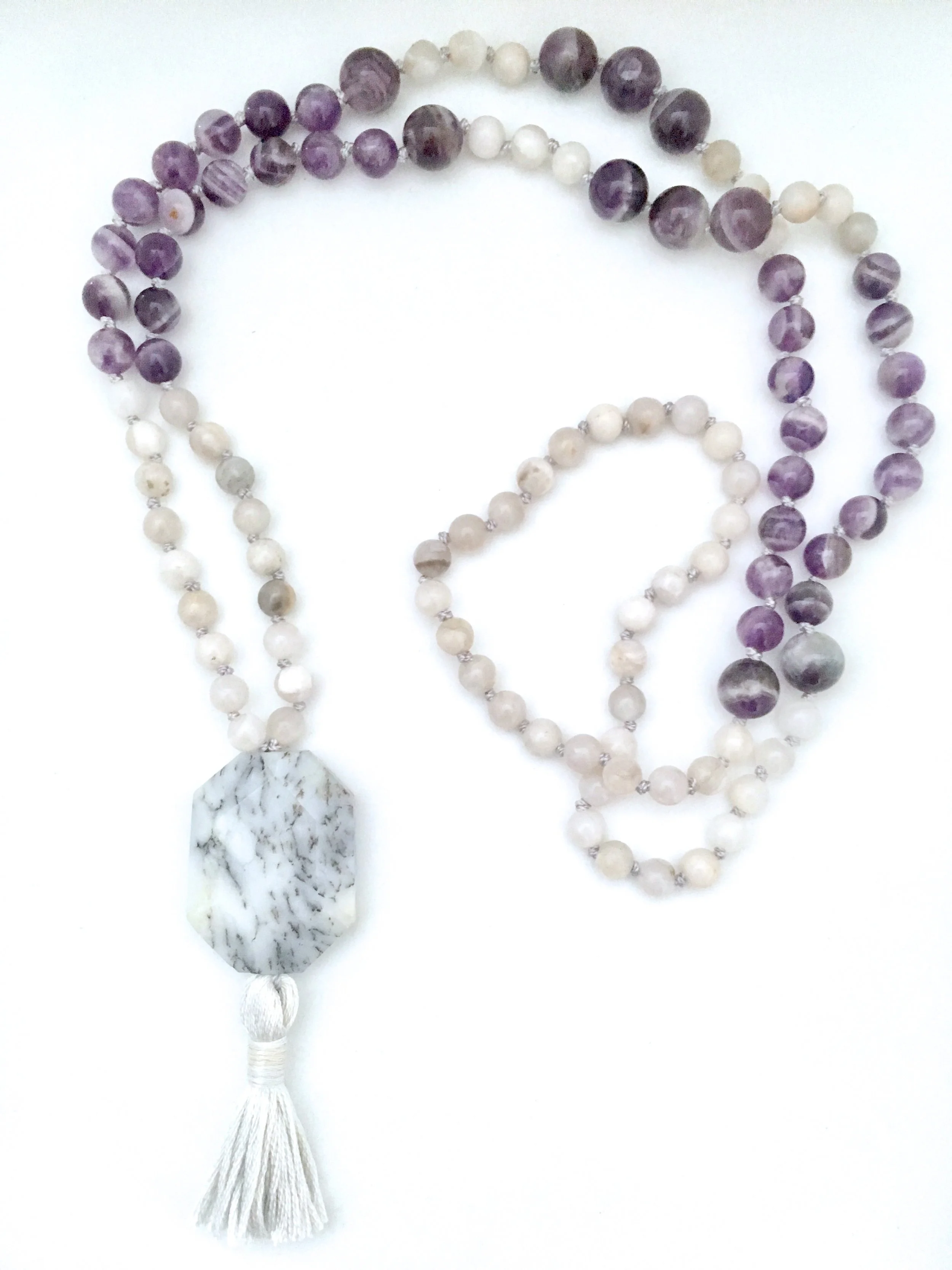 mala_whitepurple1.jpg