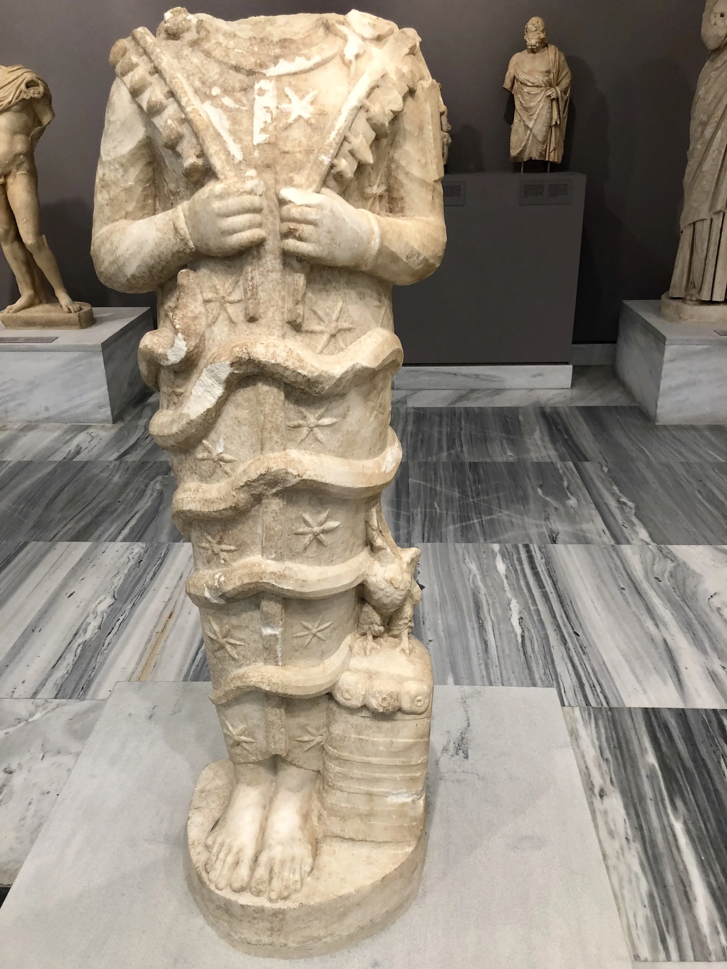 HeraklionSnakeWindingGod.jpg