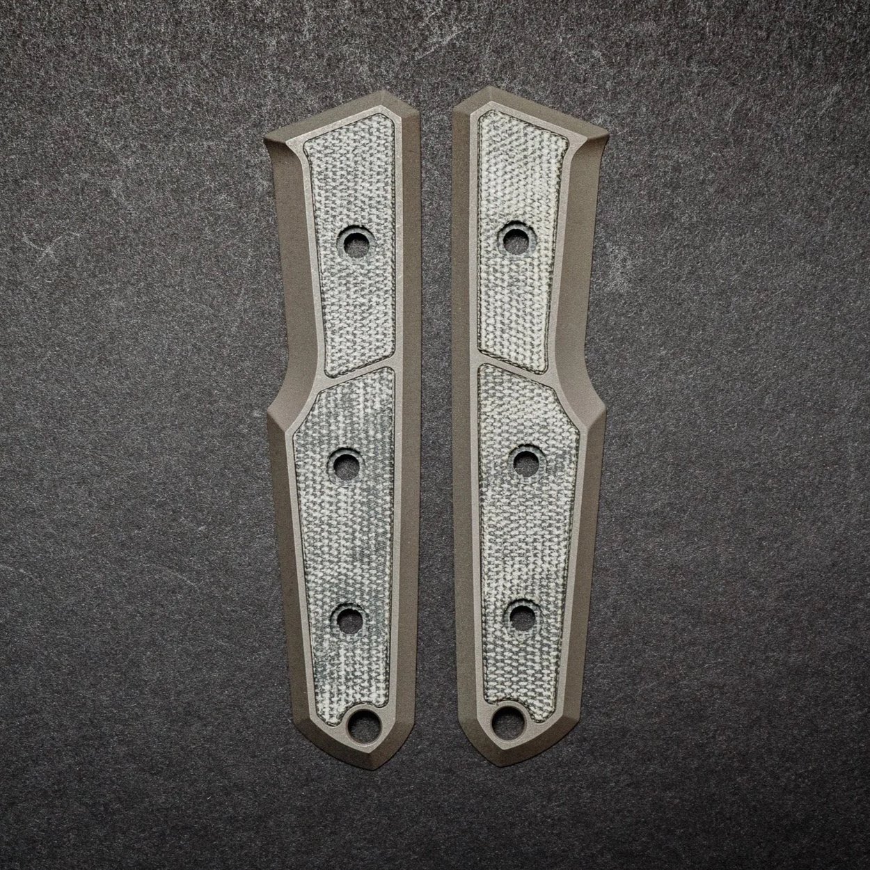 Inlay: Black Canvas Micarta