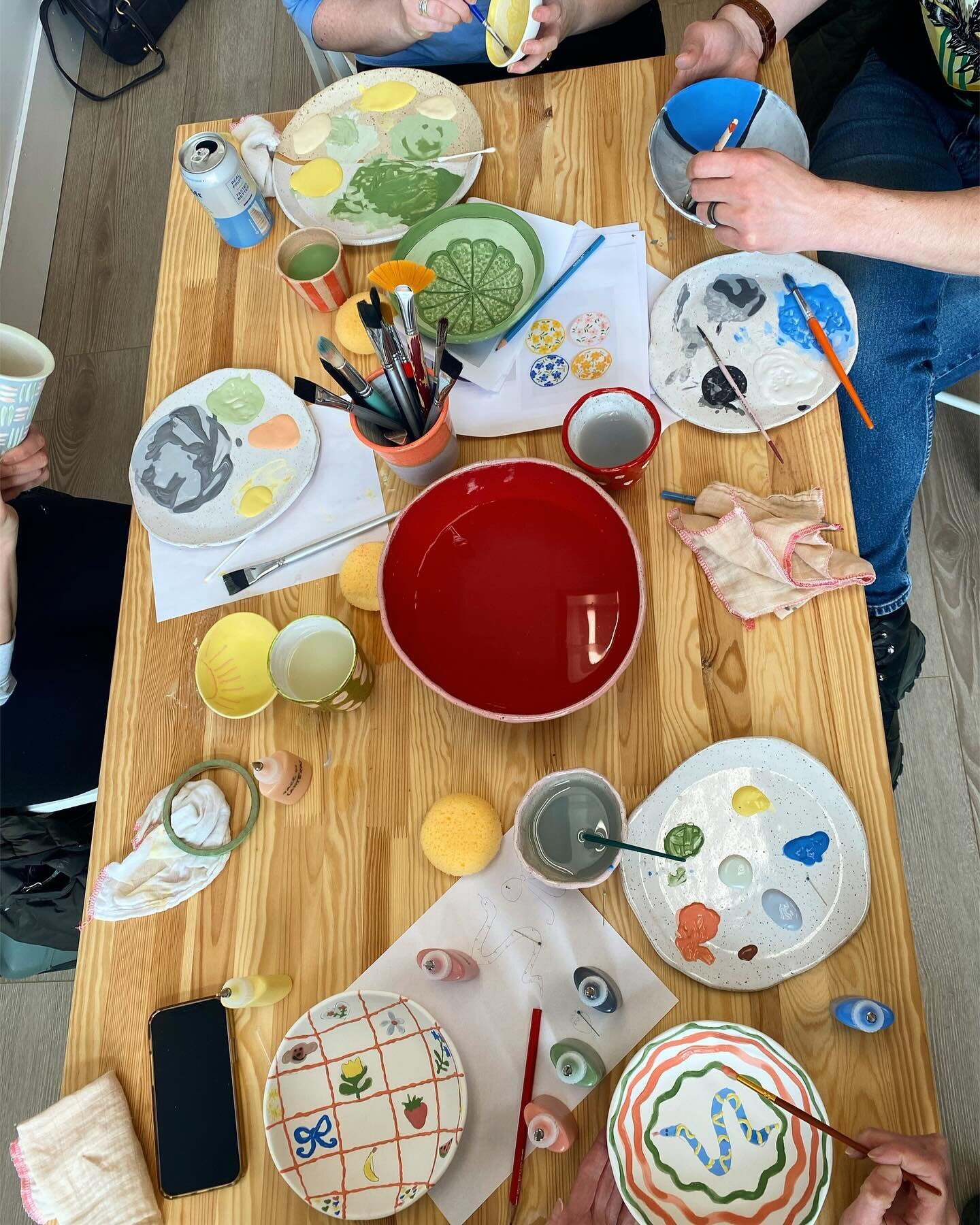 What a Sunday! Thanks for painting with me! I hope we can do it again very soon! 

#potterypainting #sundayfunday #thingstodoinboston #bostonma #potterypopup #artworkshop