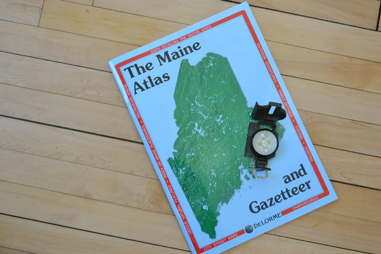 Maine Map & Compass