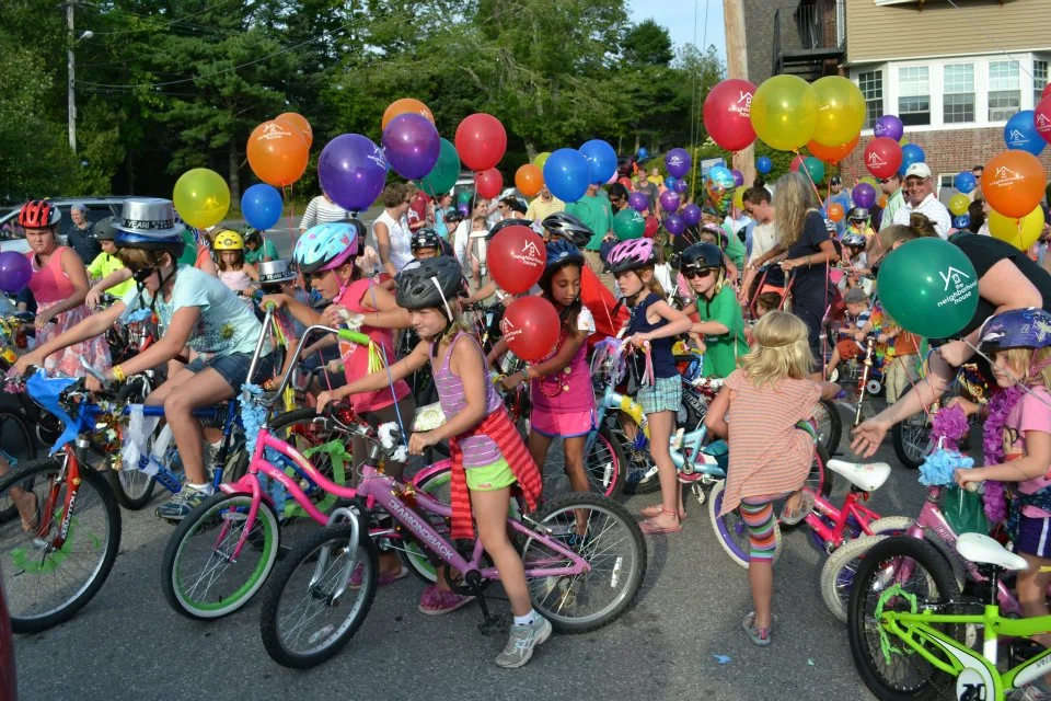 A crowded field at the 2012 edition of the Bike Parade & ice Cream Social…