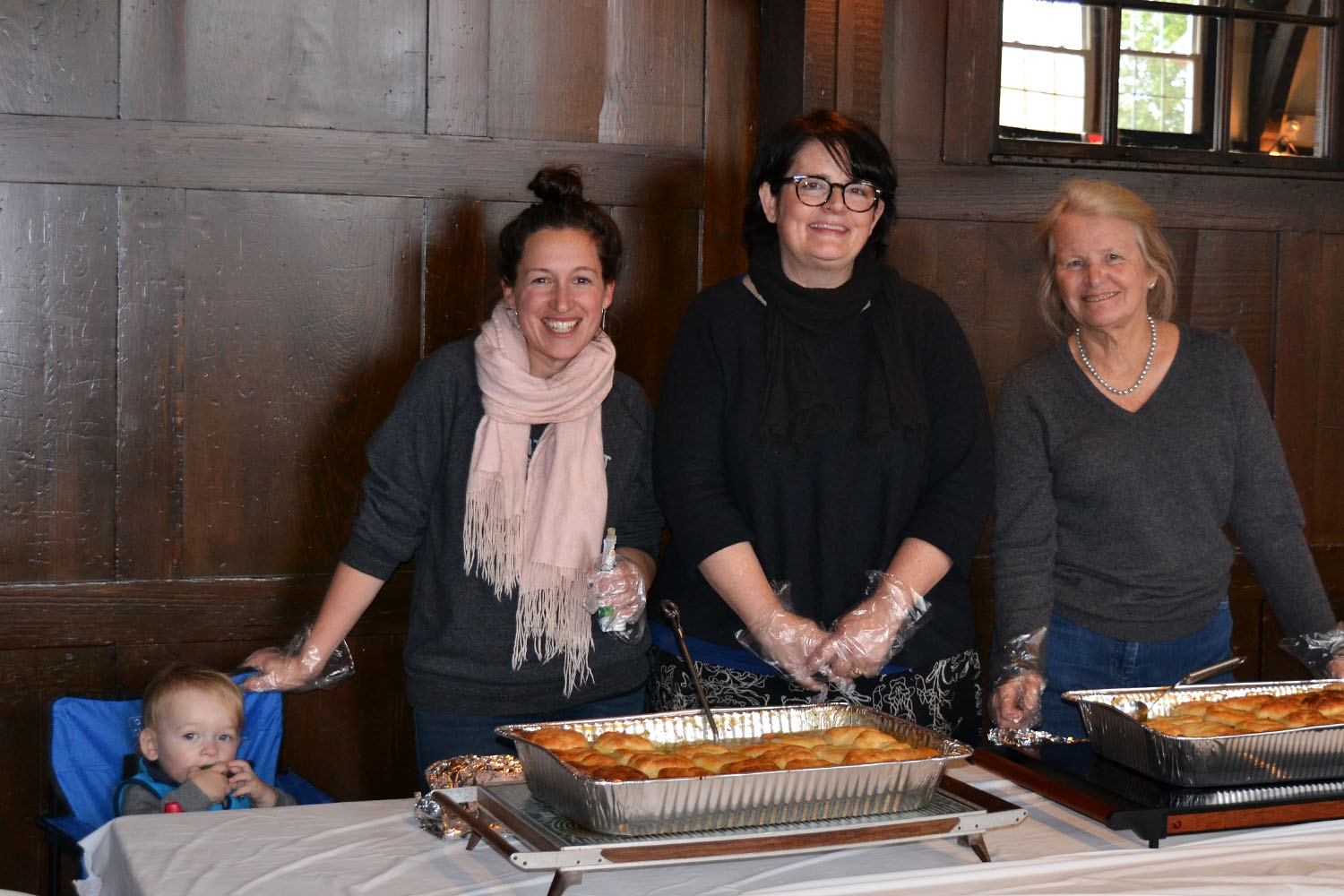 Swallowfield Welcomes a Crowd