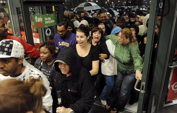 FRIDAY FINANCE TIP: HOLIDAY SHOPPING