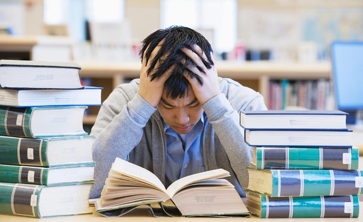 STUDENTS: GET THROUGH THE MIDSEMESTER SLUMP
