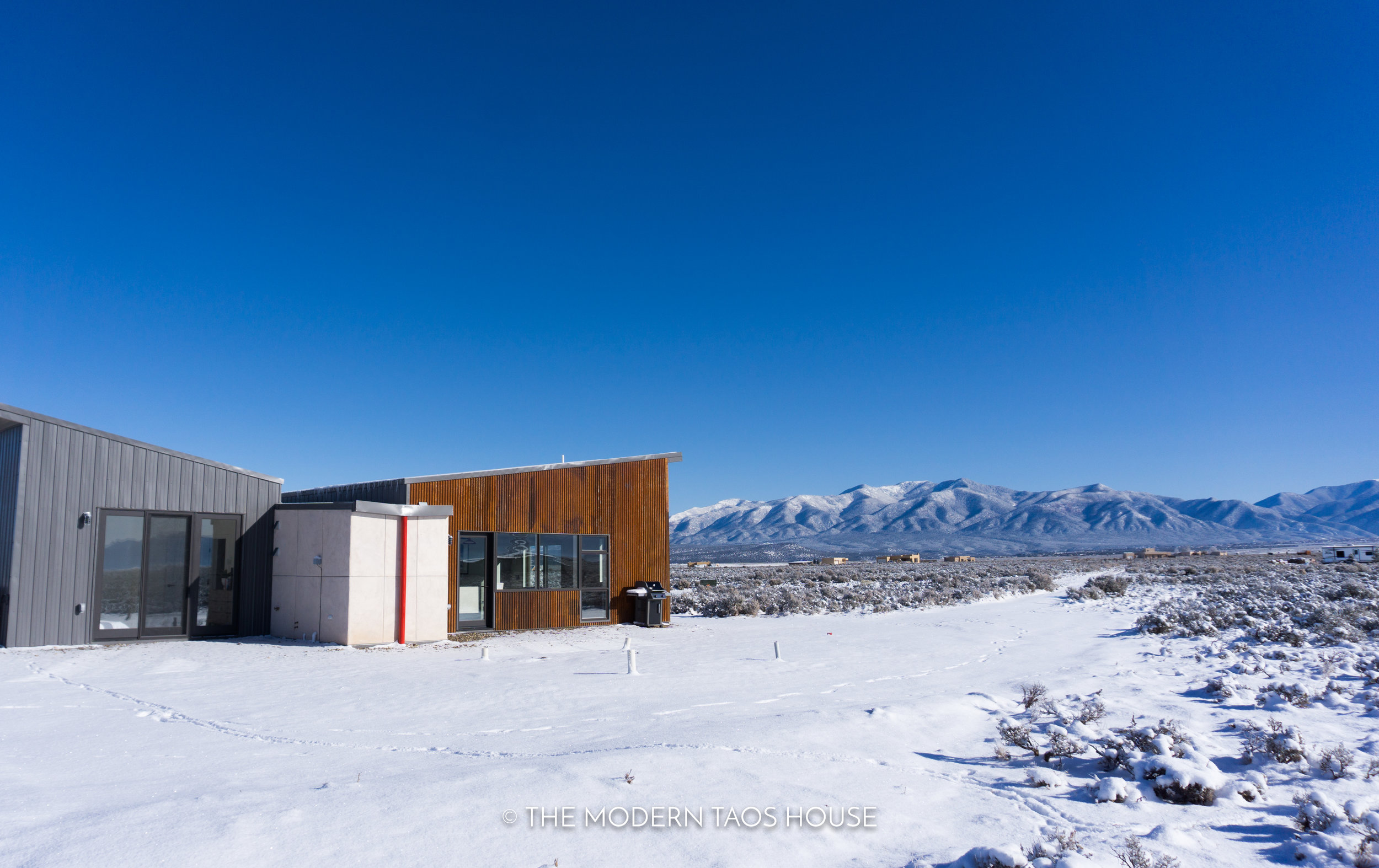   THE MODERN TAOS HOUSE   An off-the-grid luxury rental located in Taos, New Mexico 