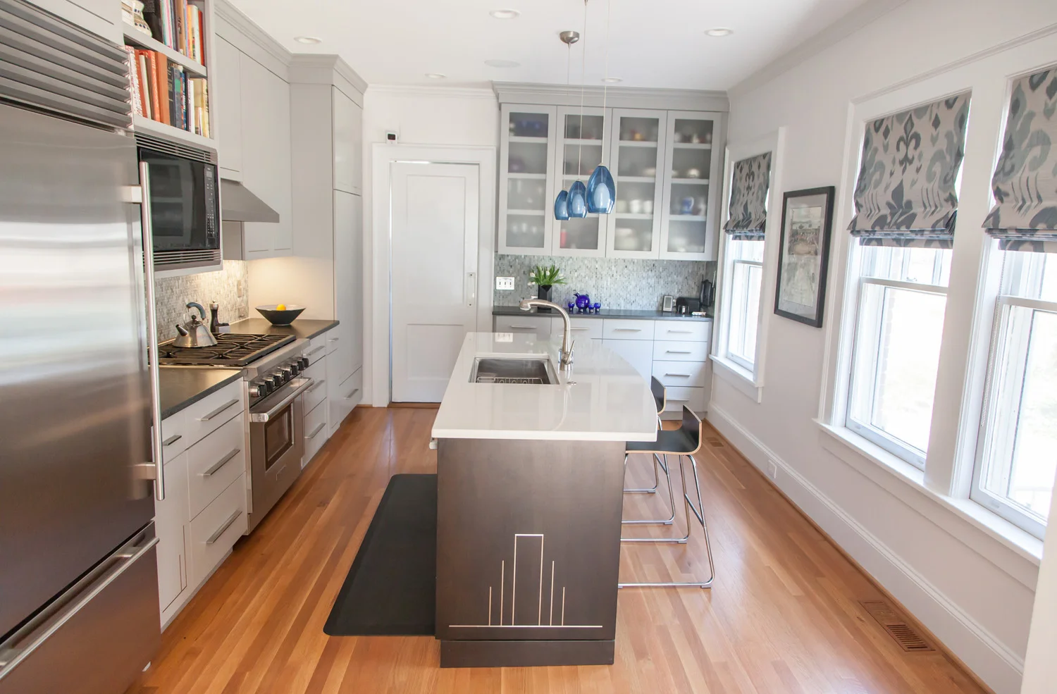 kitchen 2h.jpg