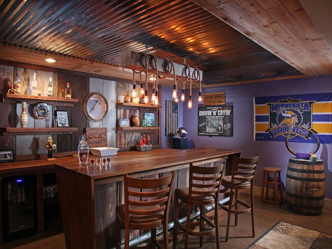 Shady Oaks terrace bar ed.jpg
