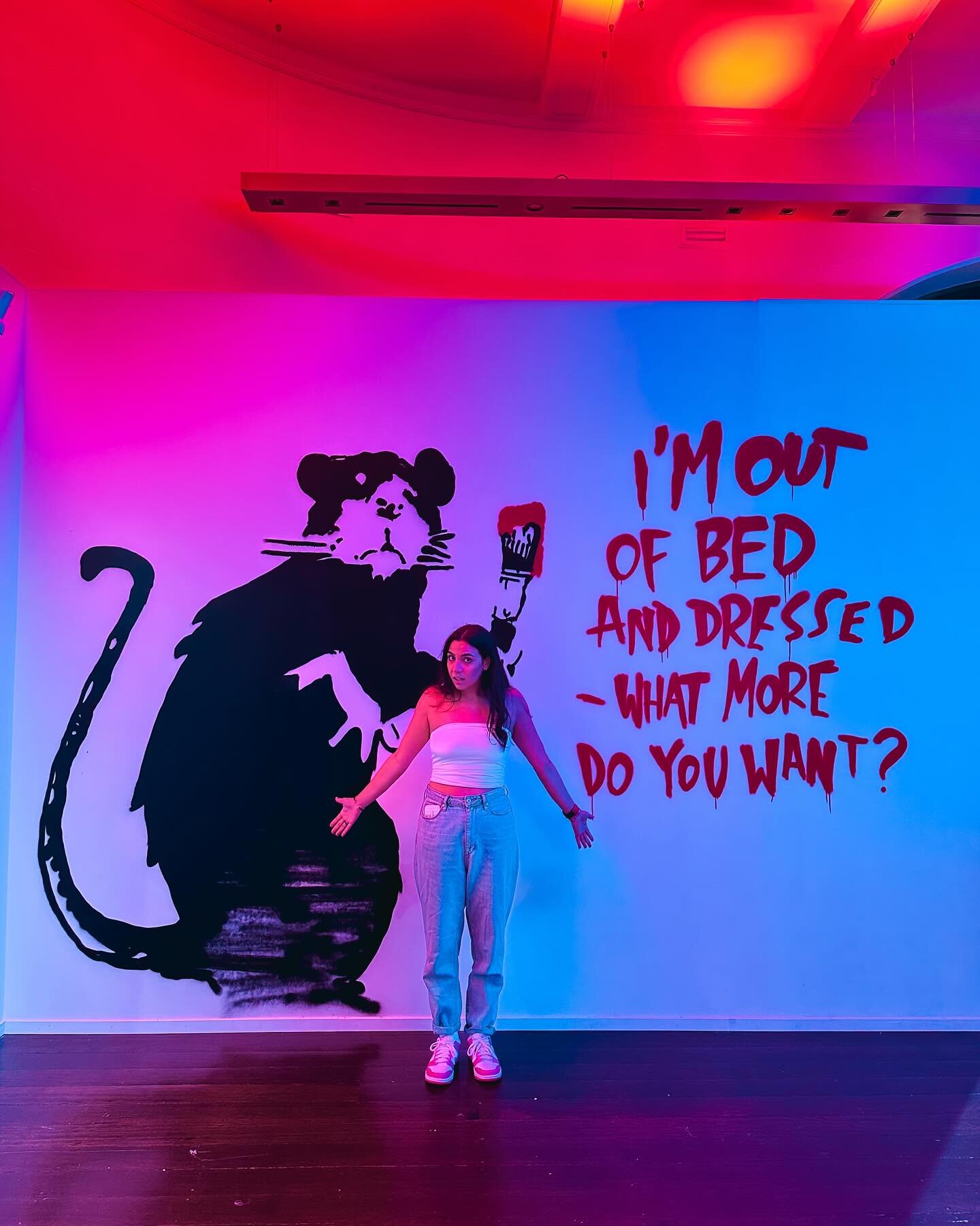 me 🤝🏼 banksy rat 

#banksy #banksyexhibition @artofbanksy_australia