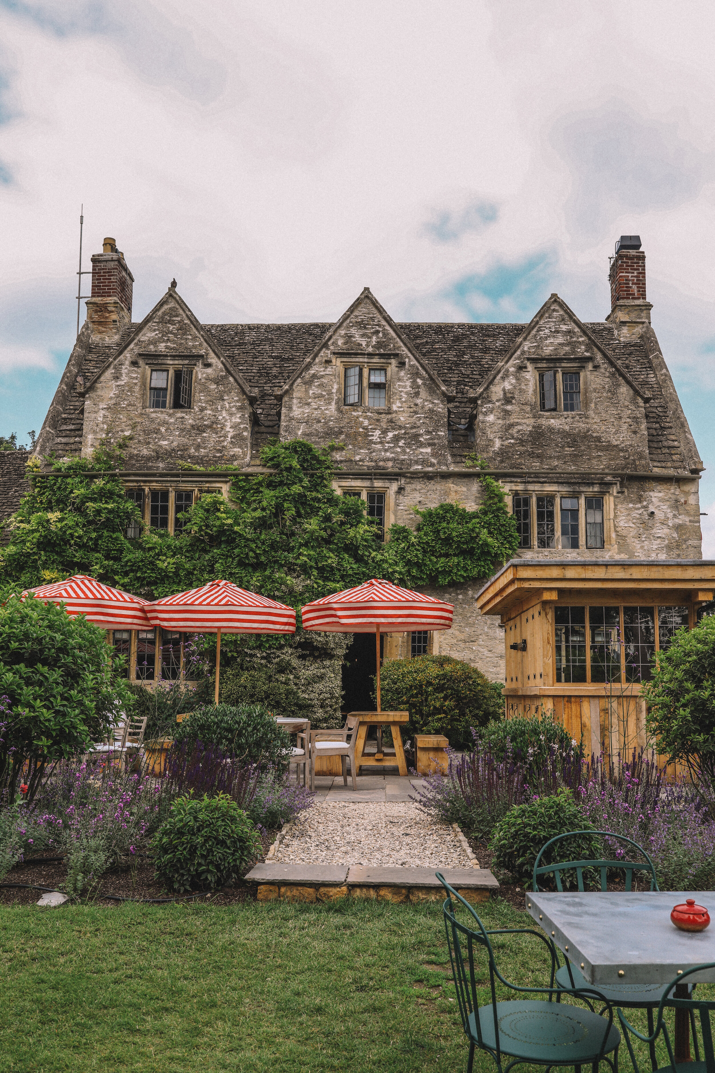 Hotel Review: Double Red Duke, Oxfordshire