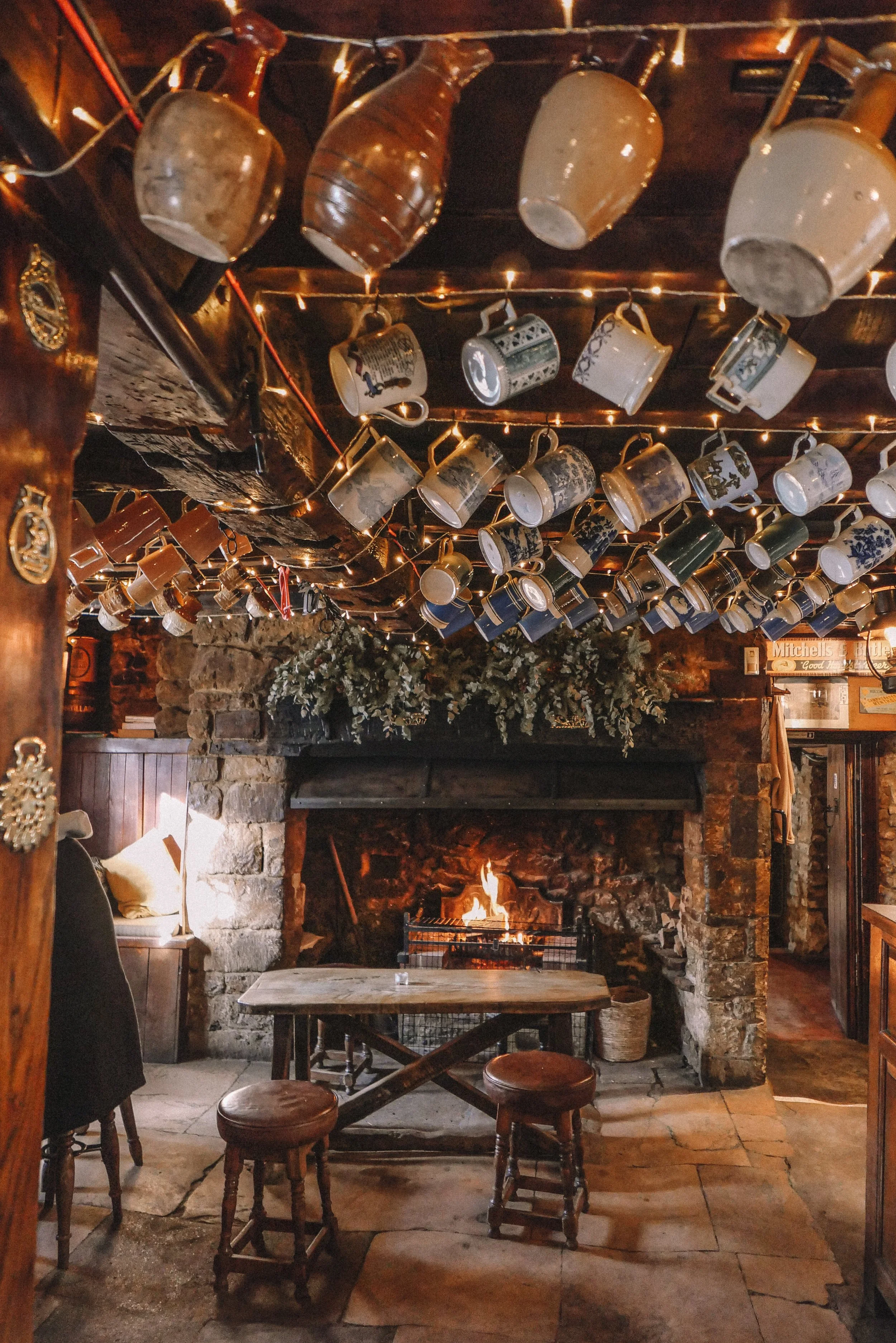 Cotswolds Guide to Cozy Country Pubs