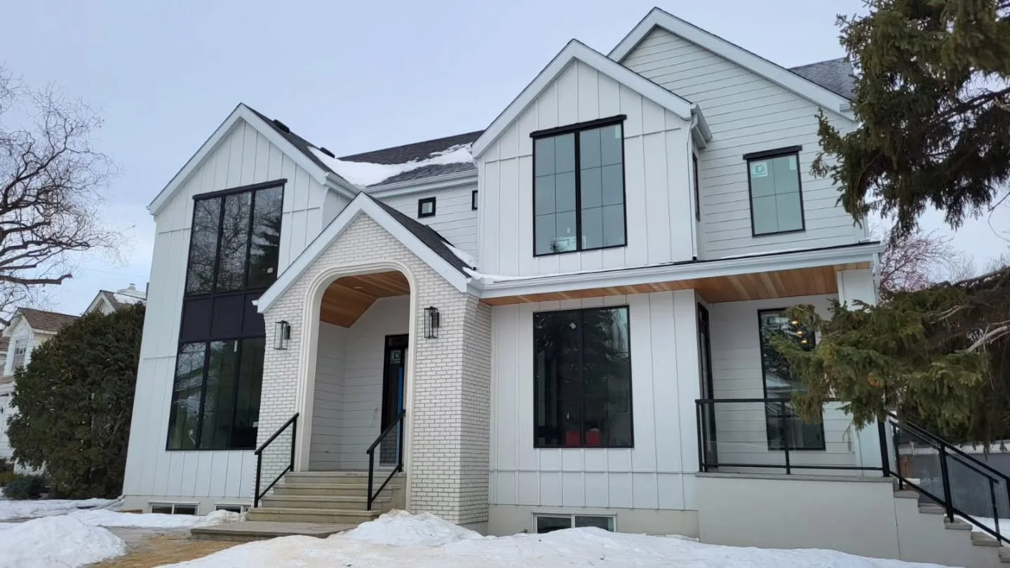 Had the privilege to pass by this beauty. We're excited for our clients to officially move into Glenora 22.
.
Drawings: @mattandash.inc 
Rendering: @mattandash.inc 
Builder: @yegbuilders
Interior Designer: @studio.enda