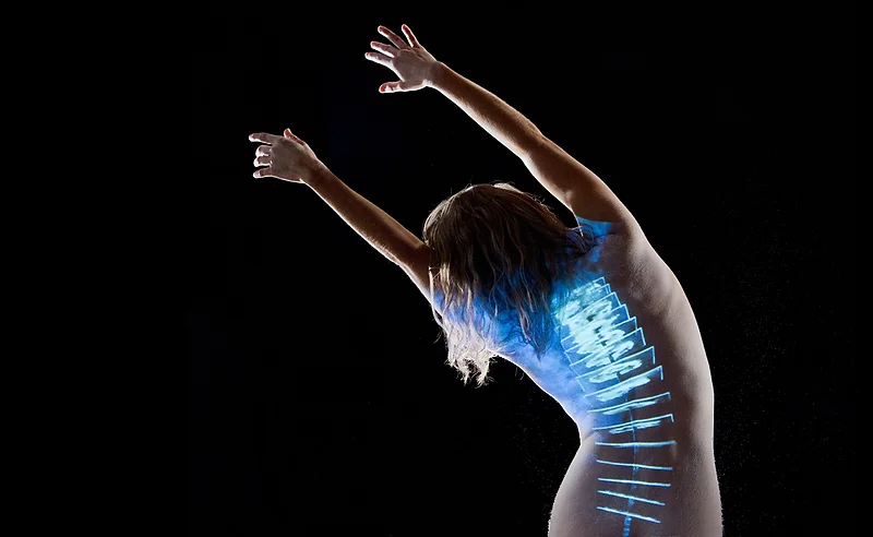 V1 V2 Dancer Kelly Roy 20111010-776-adj-wide.jpg