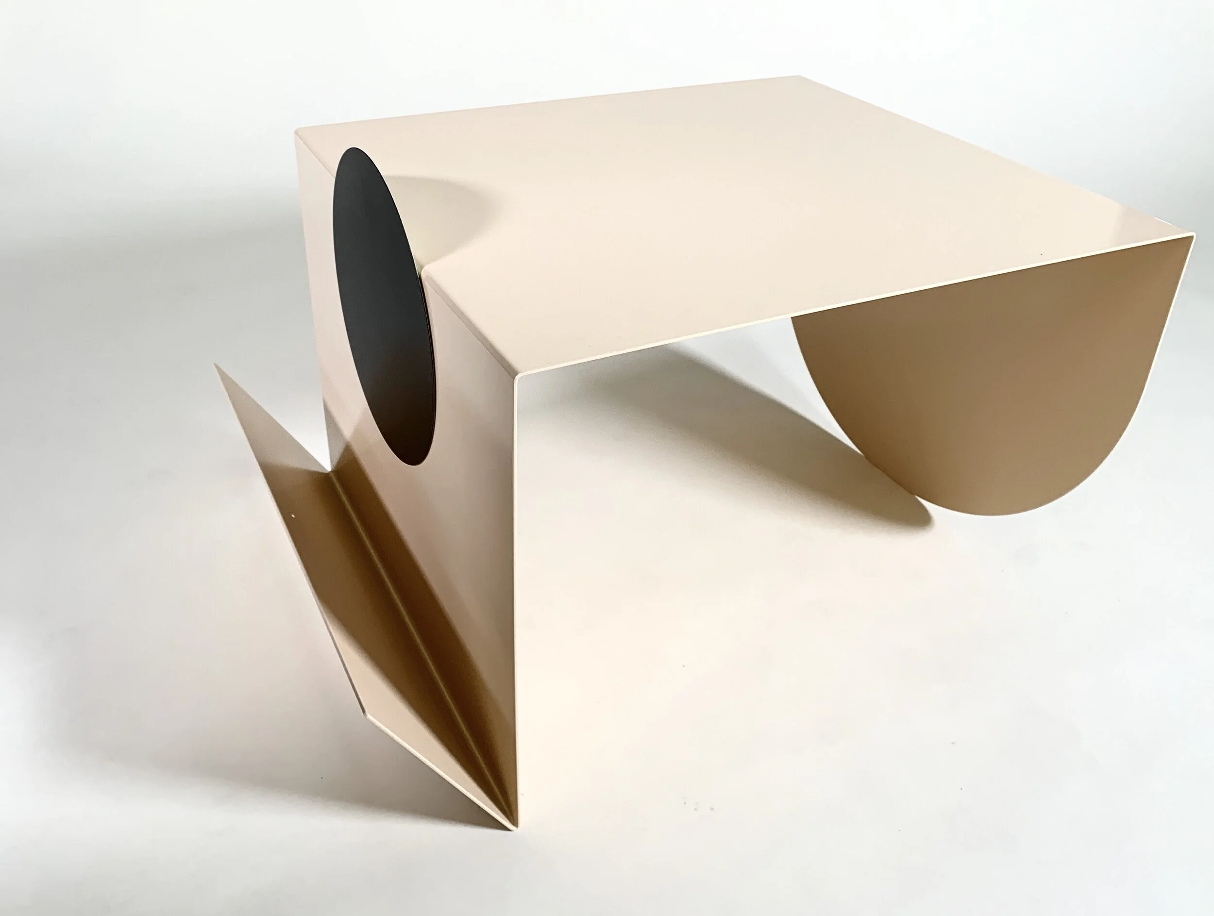Womb table