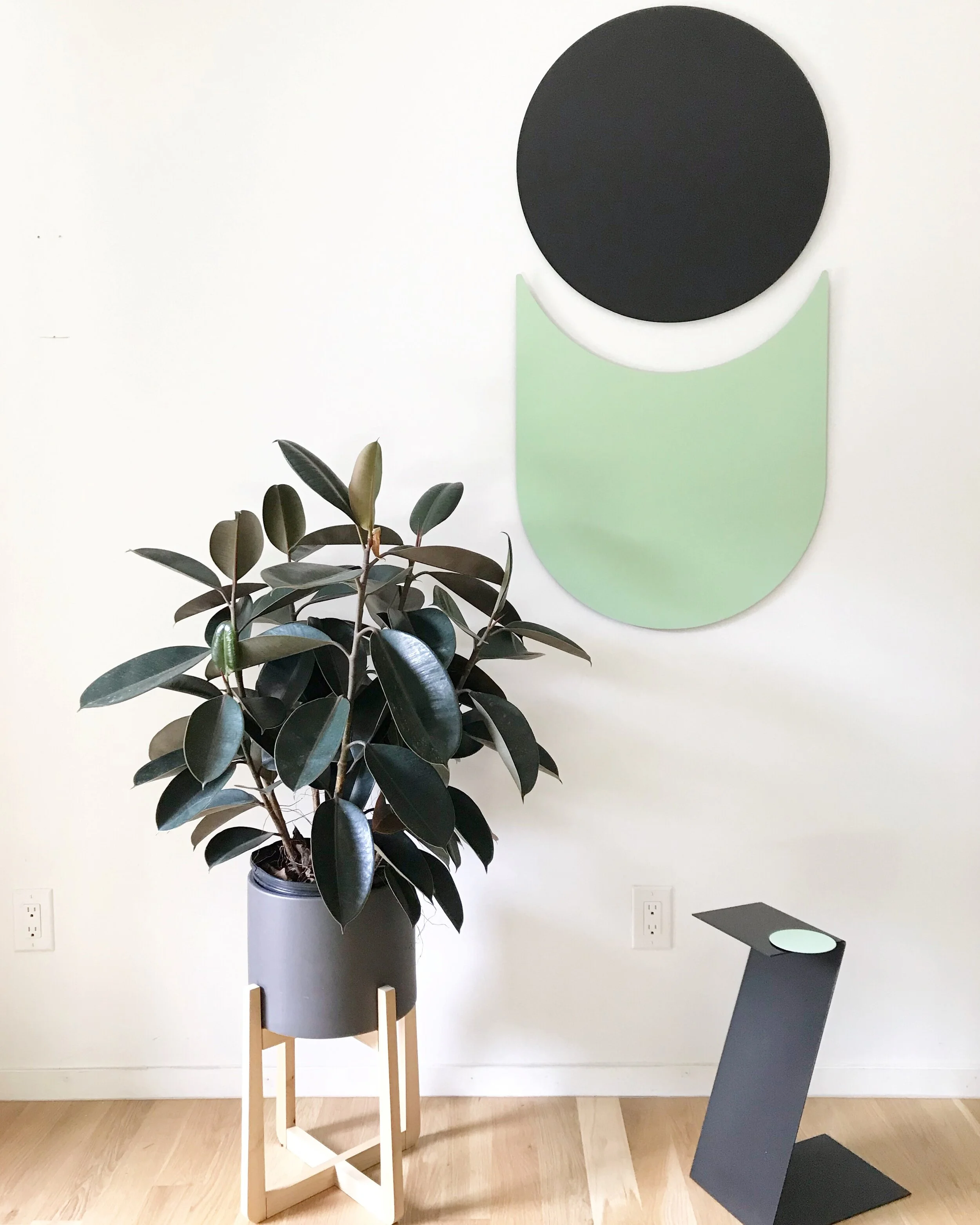 Full Moon Wall Art, Zee table