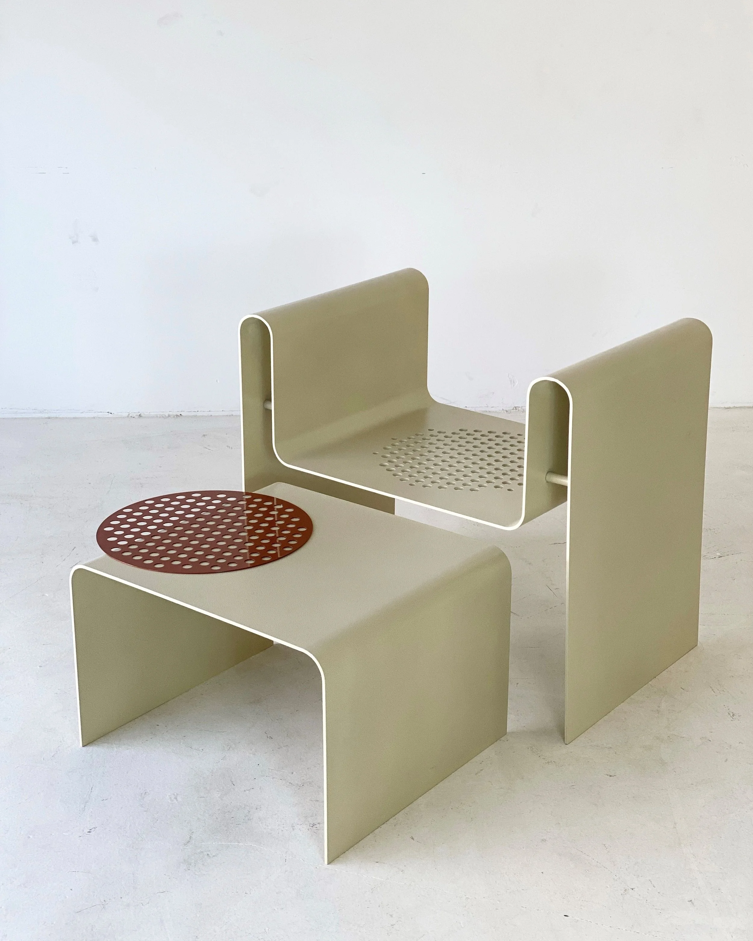 Mono double arm chair + ottoman