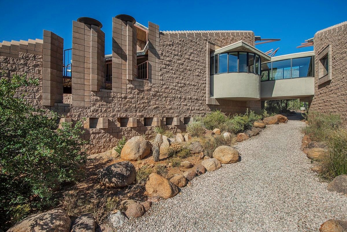 modern+home.jpg