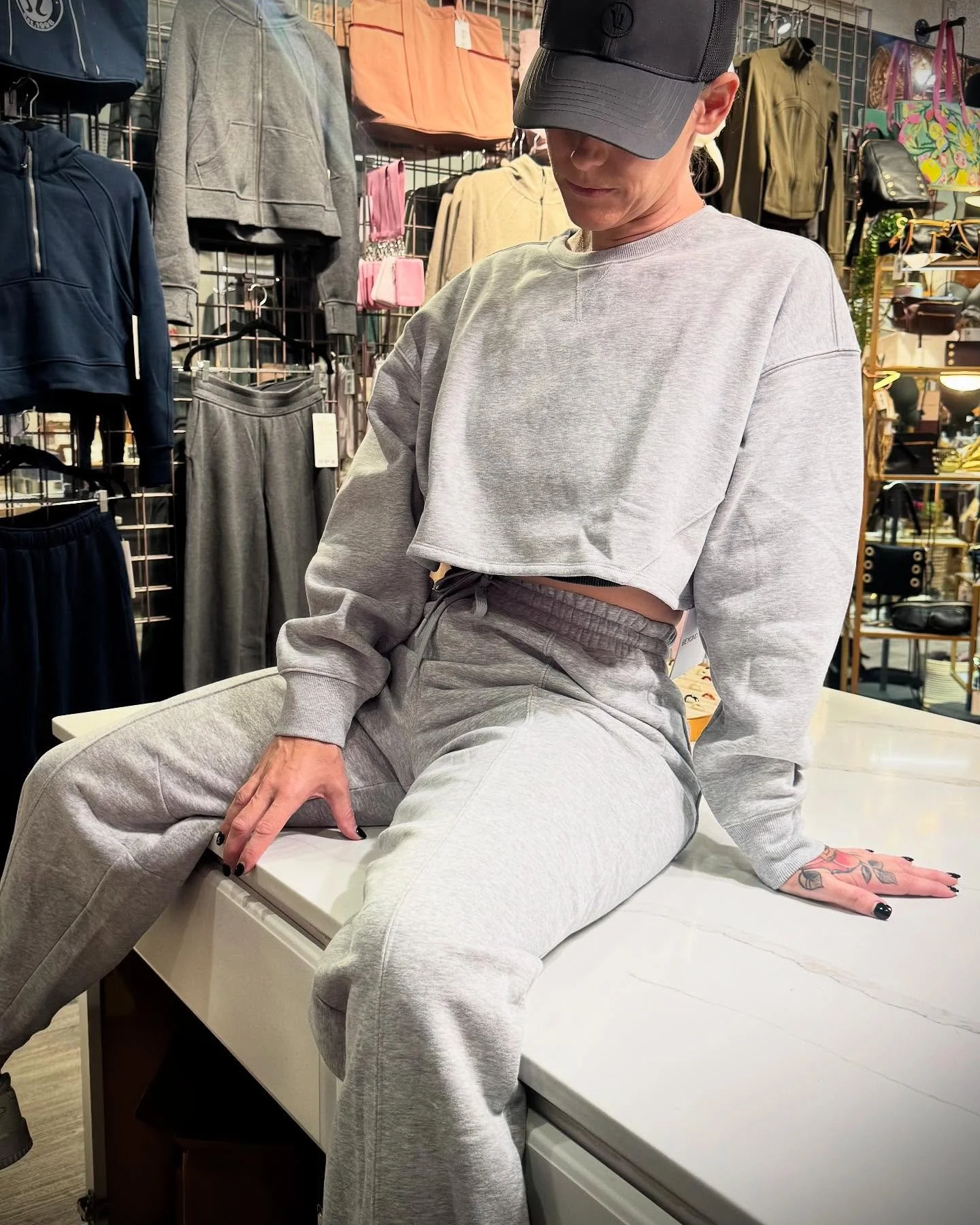 ✨New from Beyond Yoga✨
Meet your new fall uniform &mdash; the heathered grey sweat set you&rsquo;ll never want to take off. 🩶

This ultra-soft cropped top + matching bottoms are the perfect blend of cozy and chic &mdash; ideal for lounging, layering