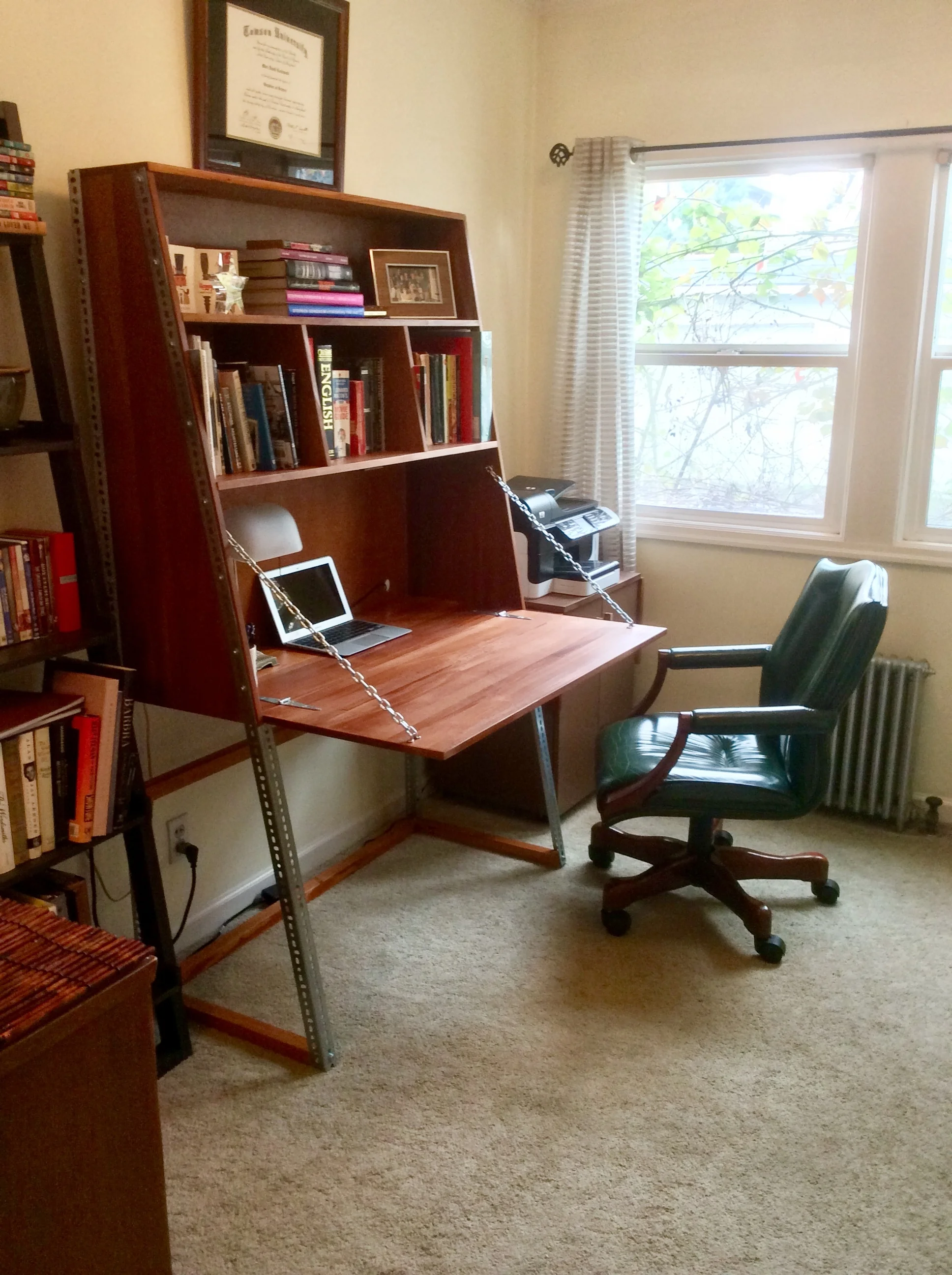 desk side view.jpg