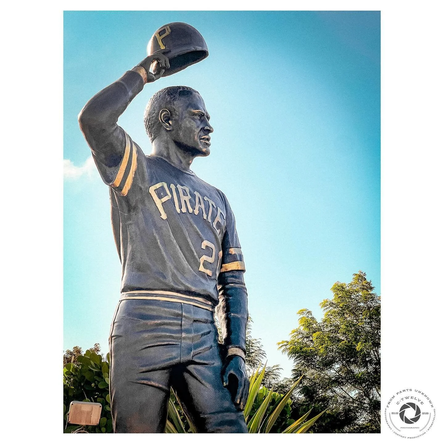 So many countries have their greatest baseball hero of all time:

🇺🇸 has Babe Ruth.
🇯🇵 has Ichiro
🇵🇷 has Roberto Clemente

Not only was he an amazing ball player but he was one of baseballs greatest humanitarians! Gone way too early and had way