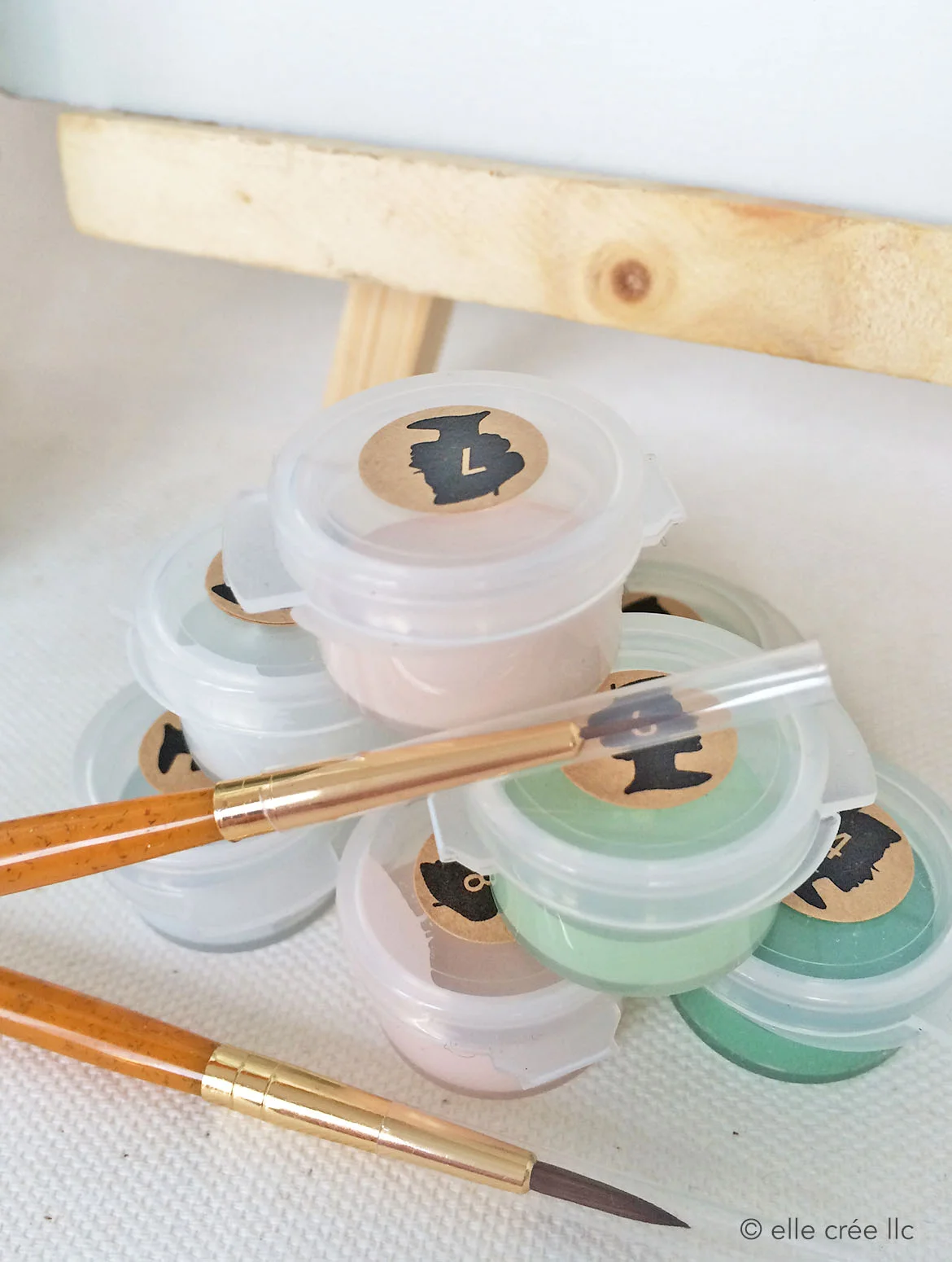 elle_cree_peinture_nostalgique_kit_13_succulent_in_hobnail_bowl_04.jpg