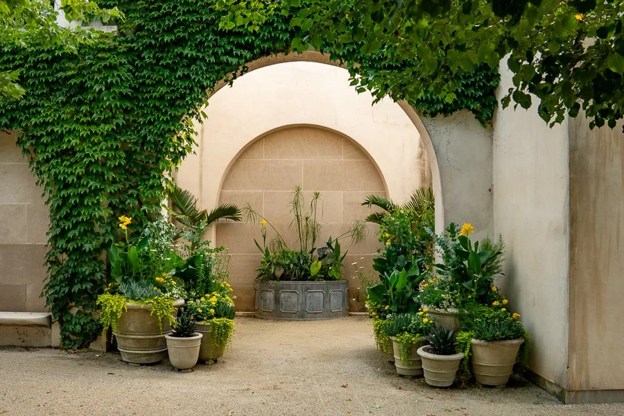 Main Fountain Garden Alcove
