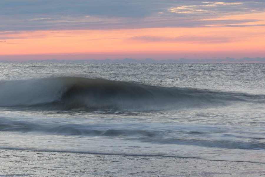 Slow-rolling Wave