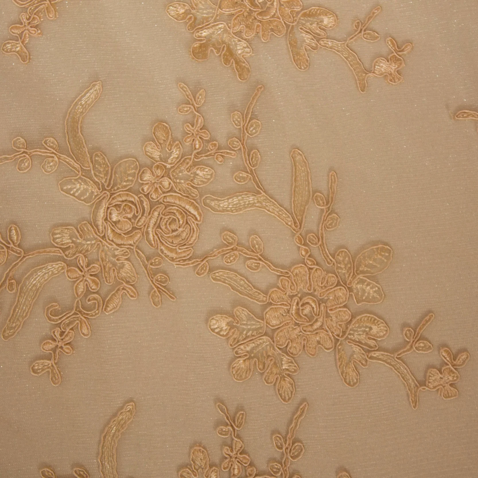 Aubrey lace table runner up close