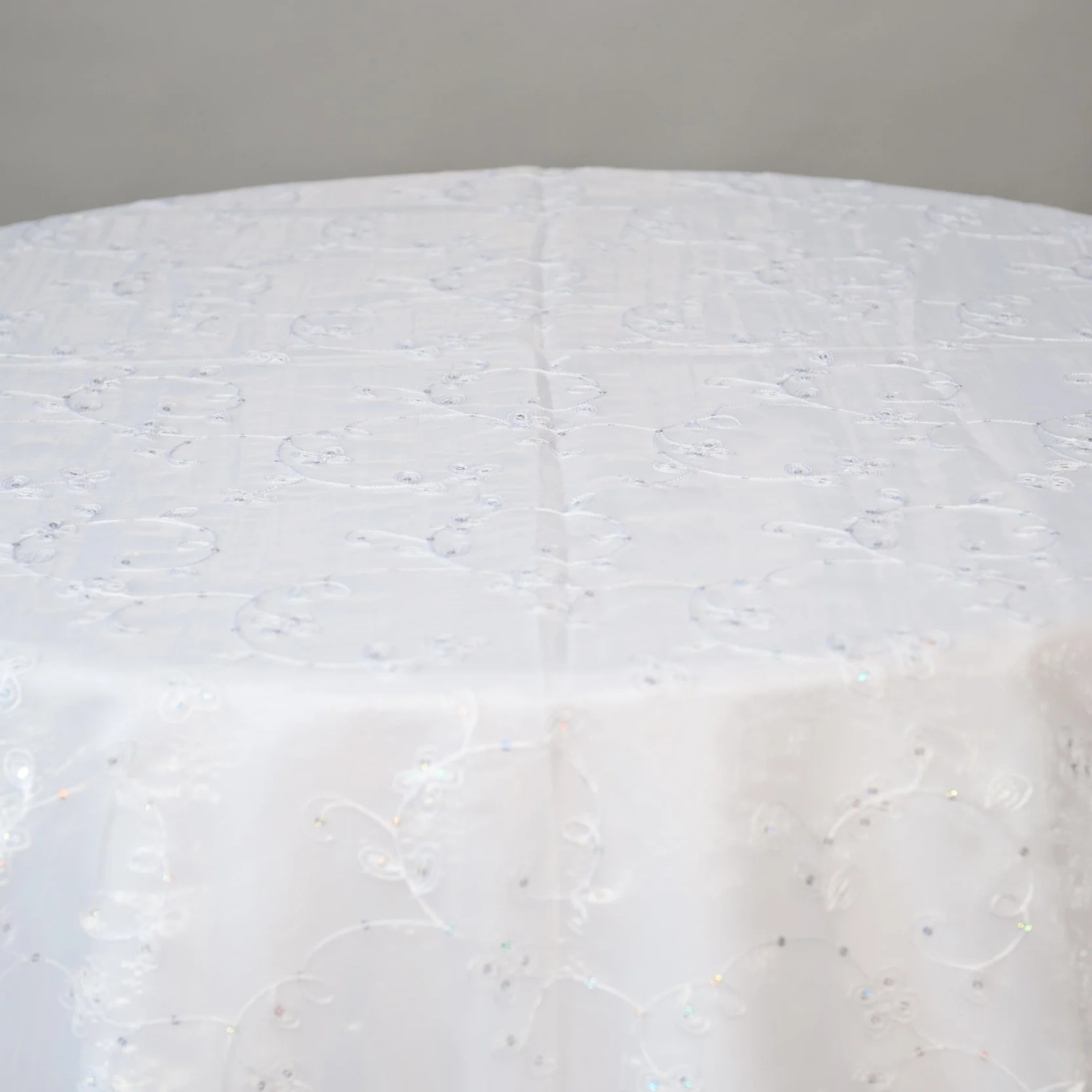 white sequin table cloth for weddings