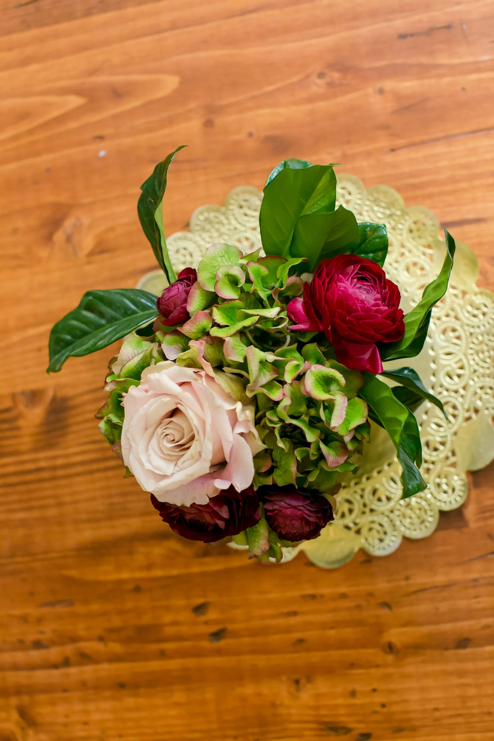 cocktail table flowers