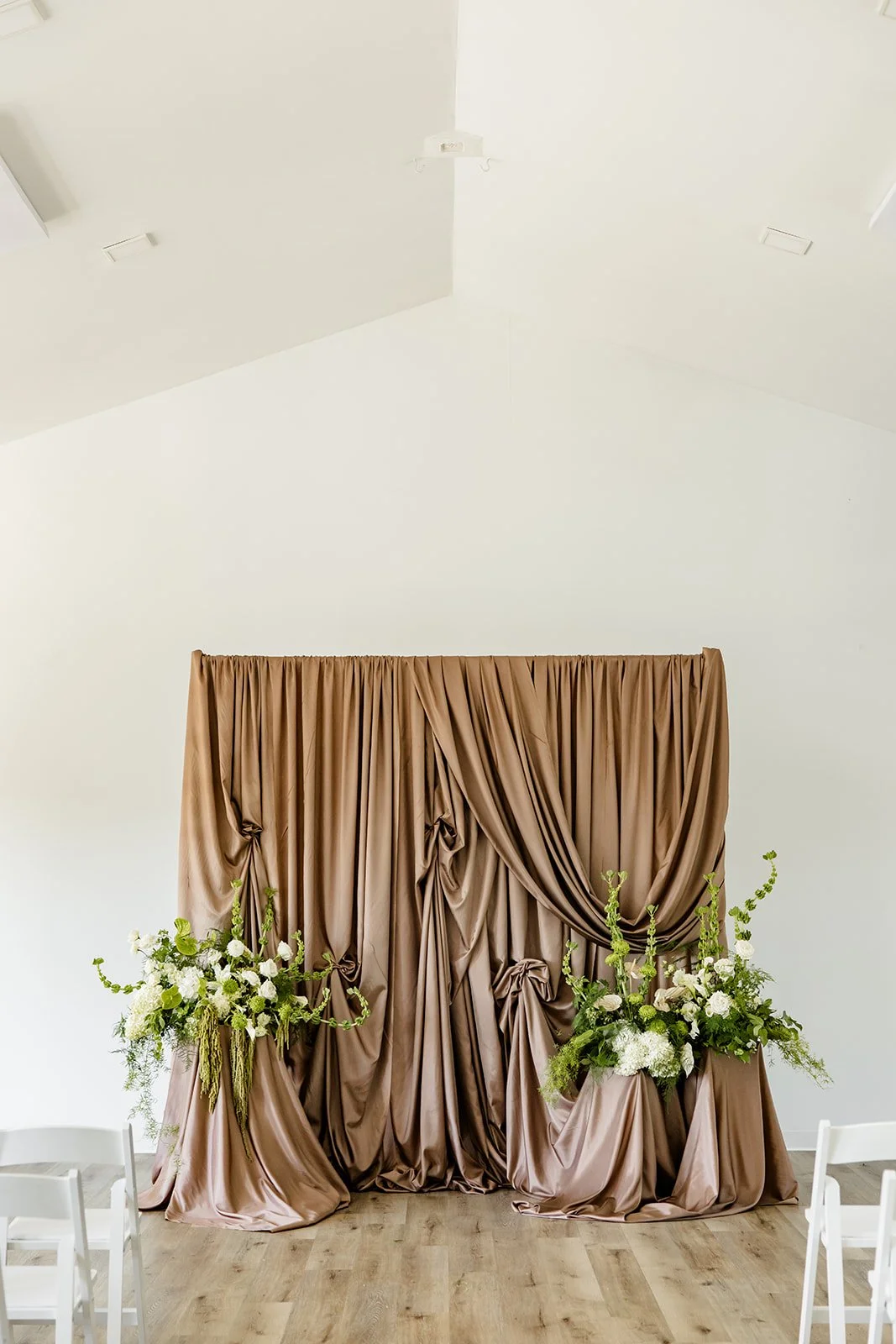 250826_pinewoodstyledshoot-128_websize.jpg