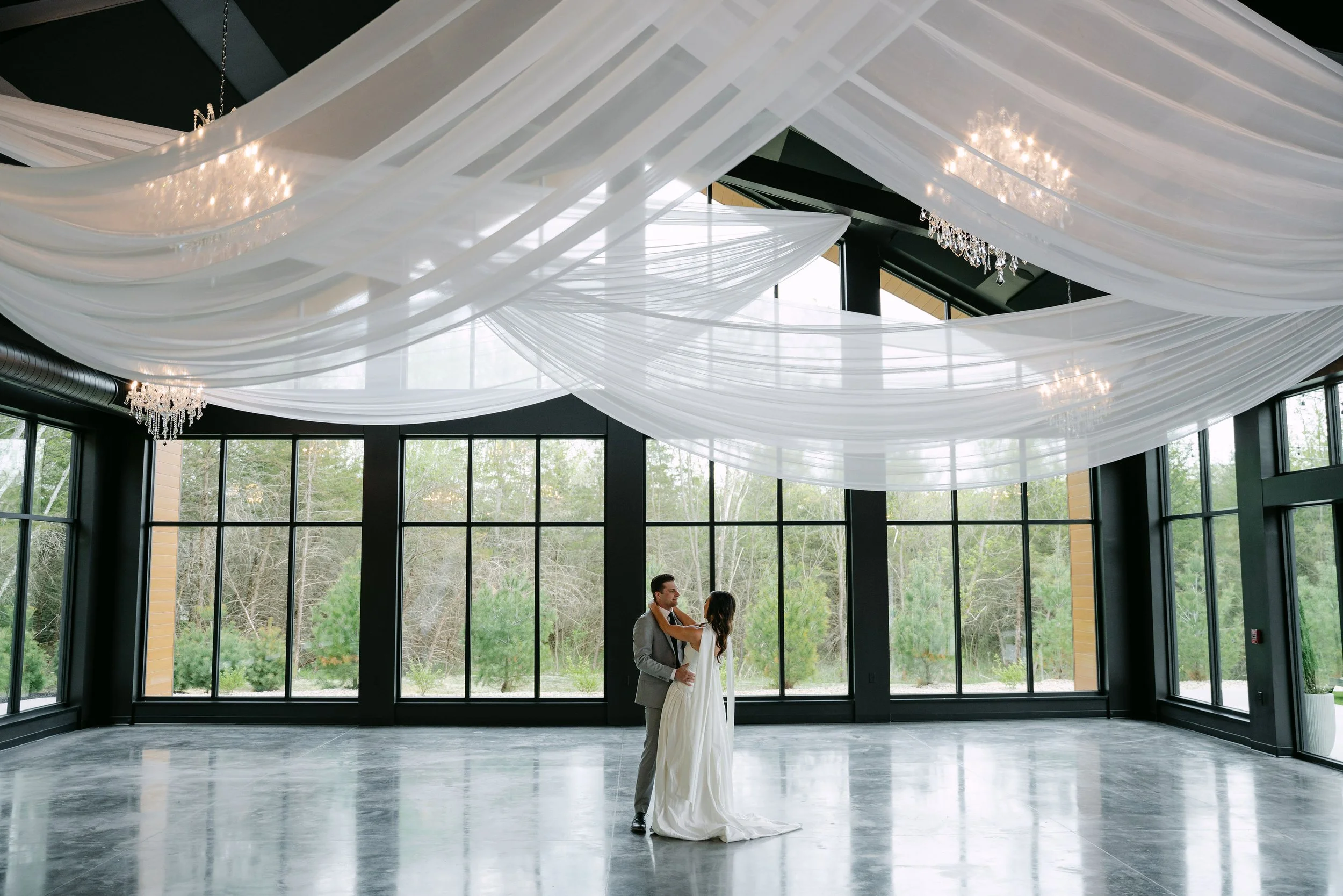 Woods&CoWedding_TonyaHjortPhotography-3.jpg