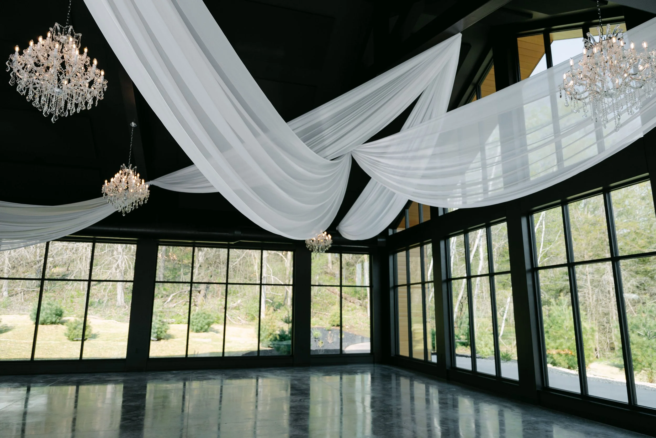 Woods&CoWedding_TonyaHjortPhotography-1.jpg