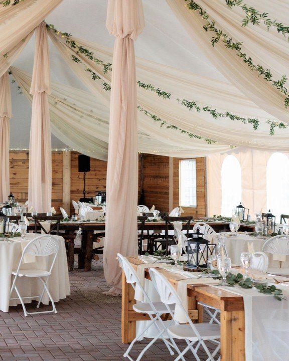 Champagne draping + greenery might be my new favorite thing! Would you agree?! 

@Studio220photo

#weddinginspiration  #mnweddingdecor #twincitiesbride #minneapolis #minnesota #minneapolisevents #wedding #twincitieswedding #rattanlights #weddinglight