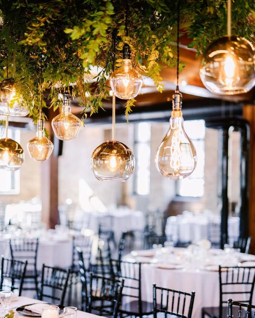 All the details of this wedding were fantastic, but the lighting stole my heart! 

#weddinginspiration  #mnweddingdecor #twincitiesbride #minneapolis #minnesota #minneapolisevents #wedding #twincitieswedding #weddingplanning #mnevents #minnesotaweddi