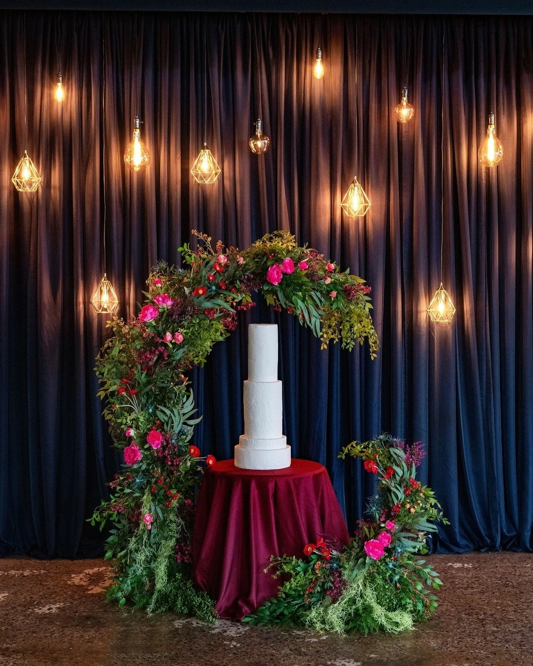 What they mean when they say, "magic is in the air". Magical backdrops for cakes, couples, and photo stations.

#weddinginspiration  #mnweddingdecor #twincitiesbride #minneapolis #minnesota #minneapolisevents #wedding #twincitieswedding #ra