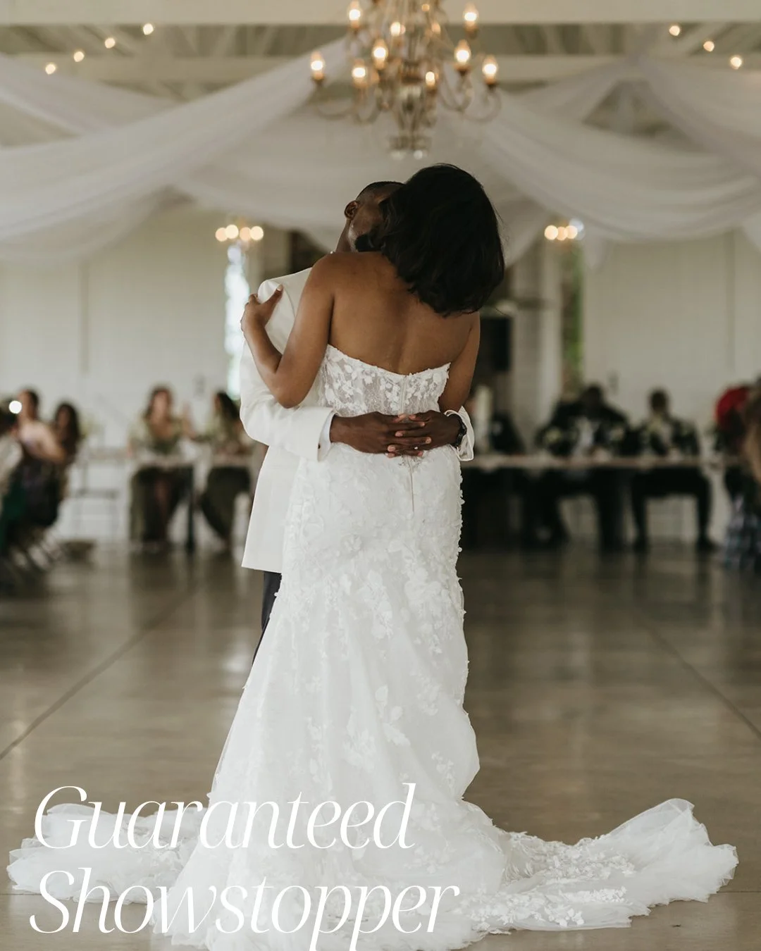 Dancing under a canopy of clouds. Swipe to see how draping can increase the dreaminess of your reception. 

#ceilingdraping #mnweddingvenue #fabricinstallations