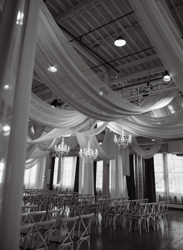 WARNING: 

I just wanted to let you know that this is causing excessive compliments on your wedding decor. --girl hand flip

#weddinginspiration  #mnweddingdecor #twincitiesbride #minneapolis #minnesota #minneapolisevents #wedding #twincitieswedding 