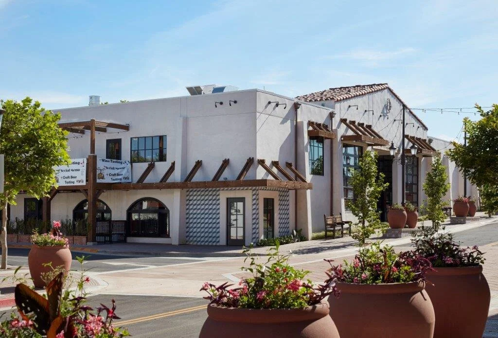 Dempsey Capistrano Plaza 0518.jpg