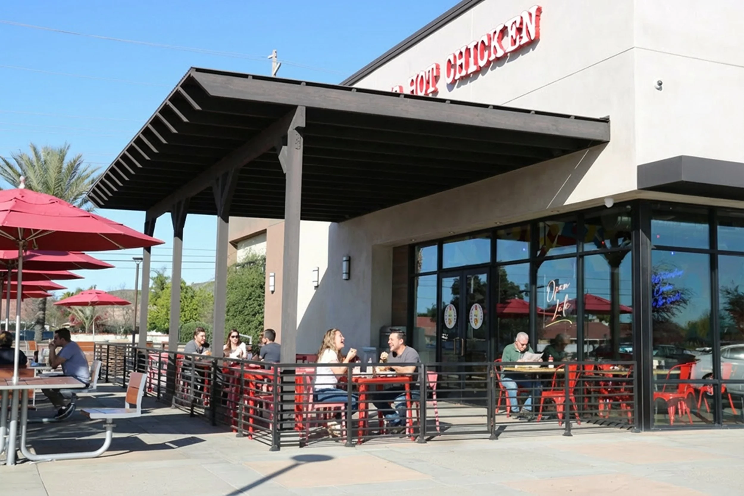 IMG_7593_with people.jpg