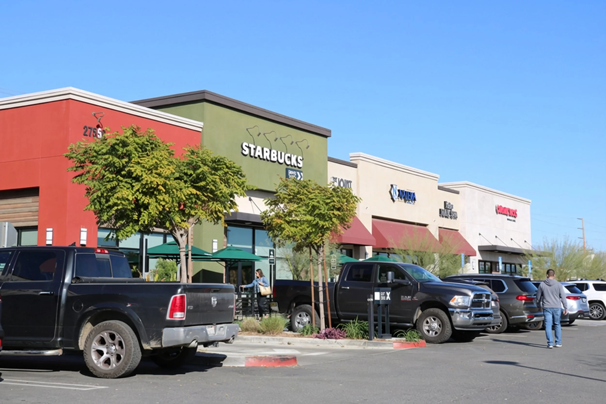 IMG_7608_with people.jpg